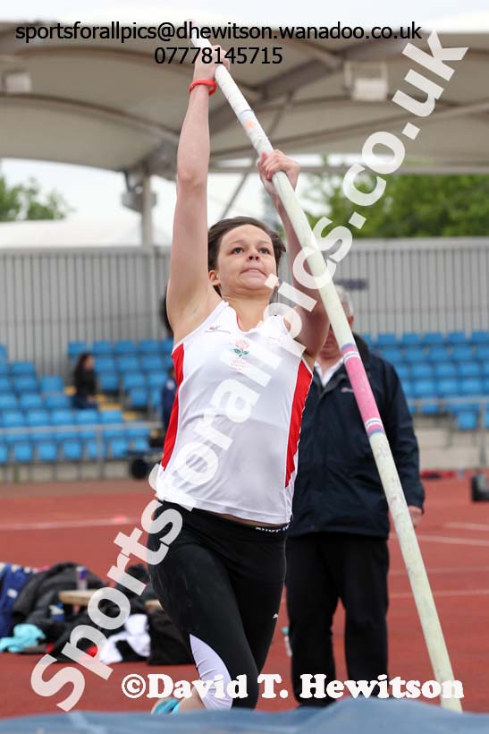Womens  senior pole vault, Northern Senior and Under-20s Track and Field Champs., Manchester. Photo: David T. Hewitson/Sports for All Pics
